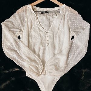 Abercrombie White Accent Bodysuit Size XS ✨